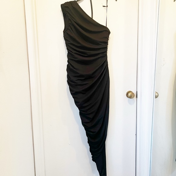 ELLIATT Genie Dress in Black - Picture 4 of 9
